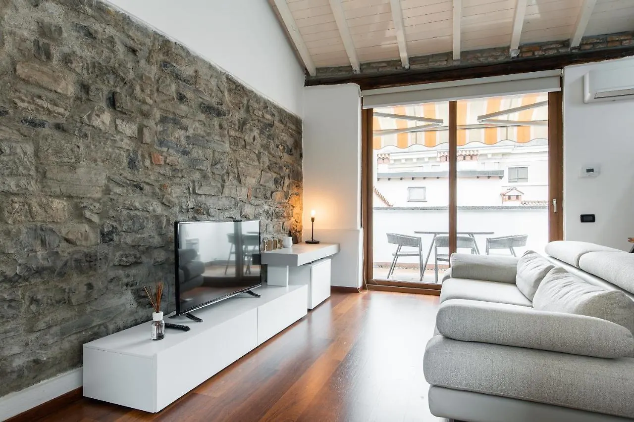 In Our Home By Holiday Solutions Como