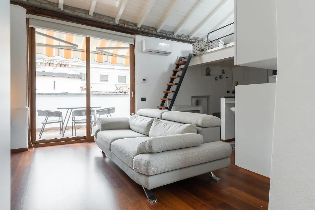 Apartment In Our Home By Holiday Solutions Como