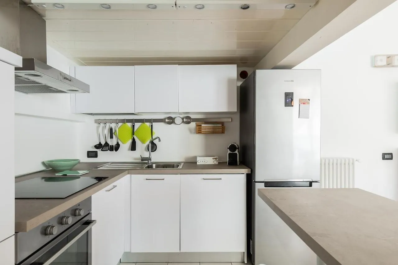 In Our Home By Holiday Solutions Como 0*,